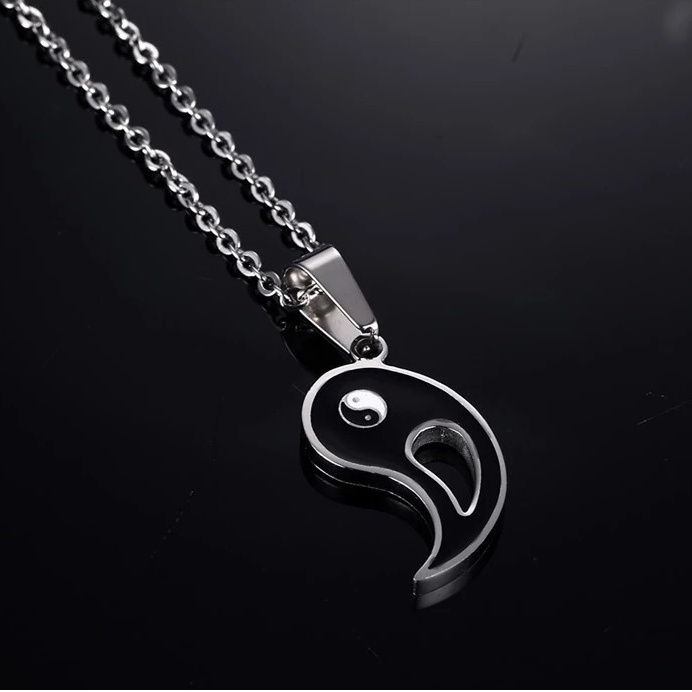 2Pcs/Set Tai Chi Yin Yang Pendant Necklace / Black White Alloy Taiji Charm Choker / Bagua Clavicle Chain Jewelry Accessories Gift