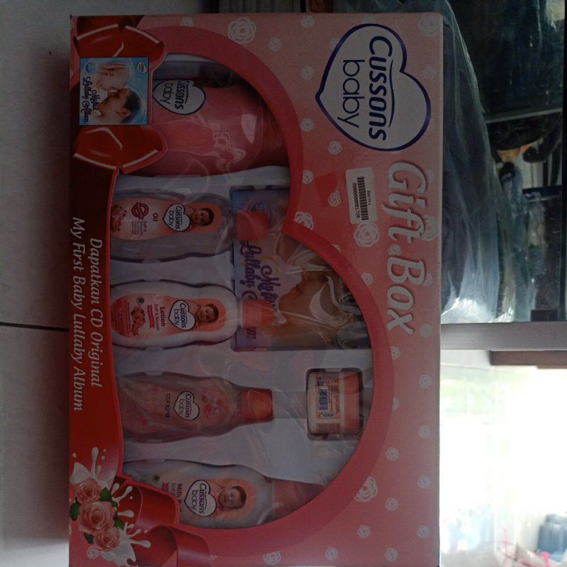 Cussons Baby Gift Set / Hadiah buat Kado Bayi