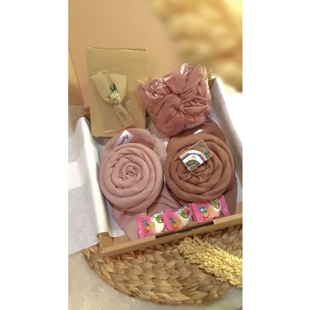 hampers hijab bella square