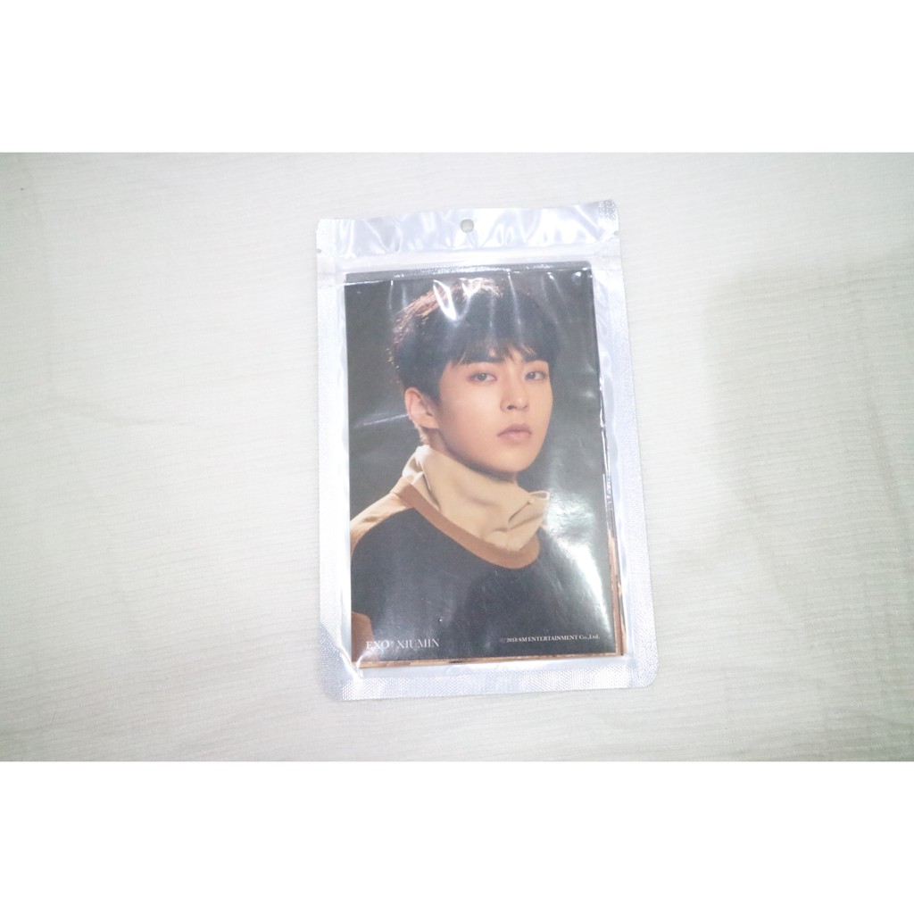 EXO Universe 4x6 Photo Set