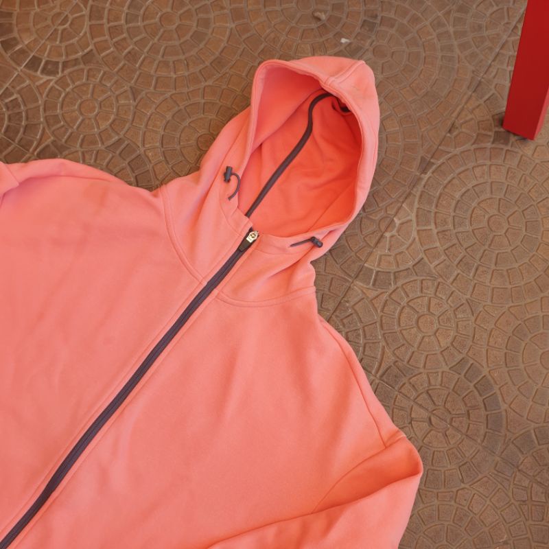 jaket uniqlo winstoper / jaket uniqlo / jaket sepeda / jaket running