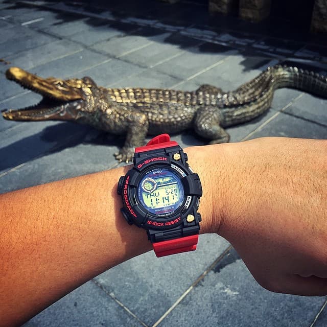 Jam Tangan Pria Casio G-Shock GWF-T1030 Frogman Black Red Original BM