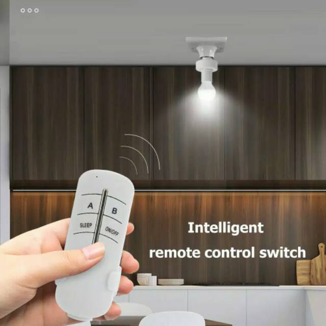 Fitting Lampu E27 dengan Remote Control Wireless