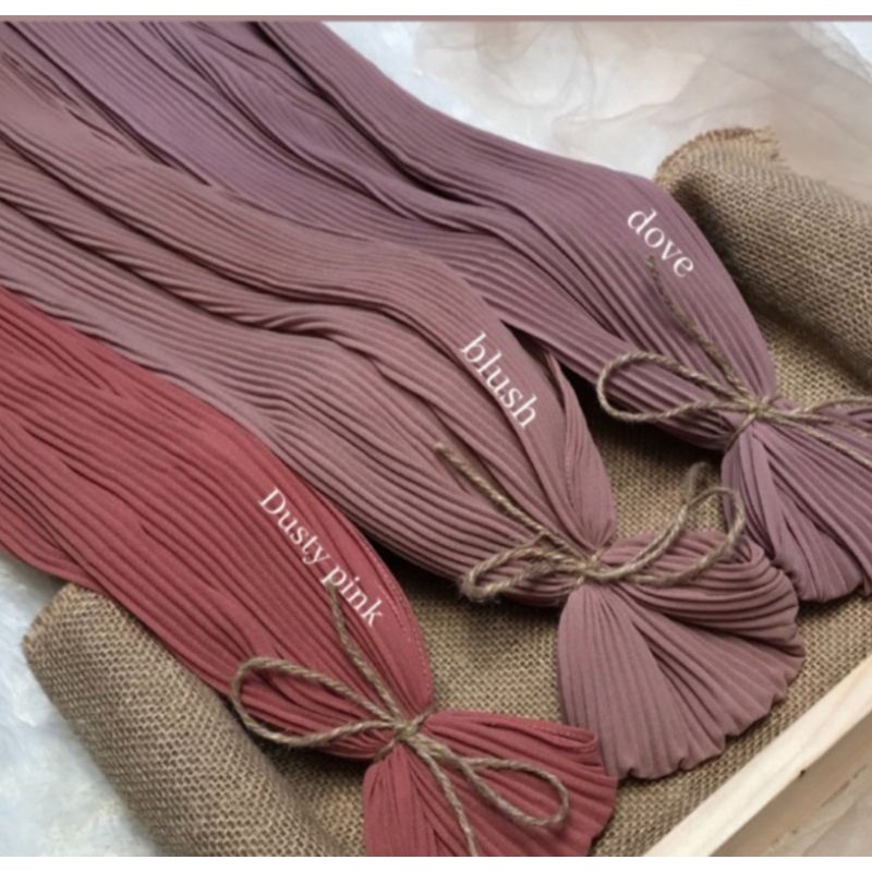 cuci gudang jilbab baru plisket panjang pasmina tanpa garis tengahn