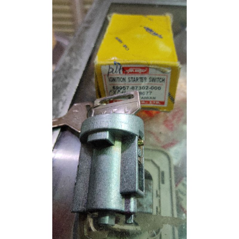 kunci kontak daihatsu delta V22 & V83