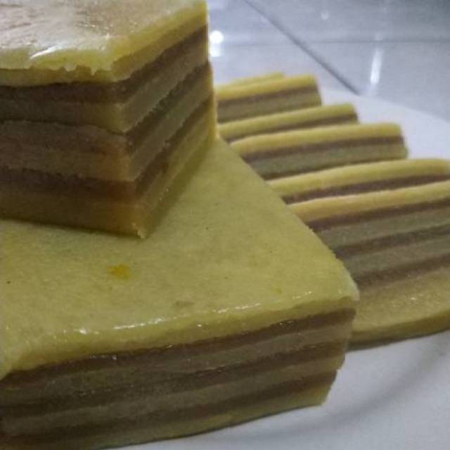 

engkak kue lapis khas cilegon banten