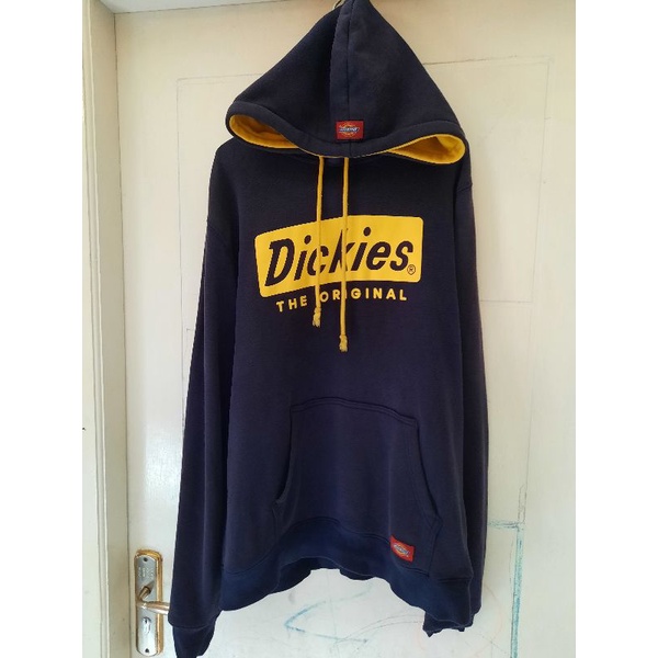 Dickies logo box