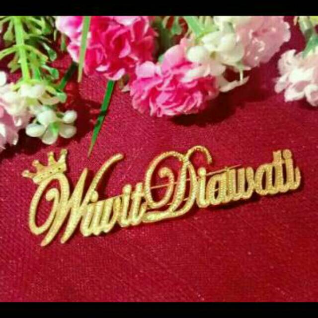 BROS NAMA GOLD VARIASI MAHKOTA / PIN DADA / BROS DADA