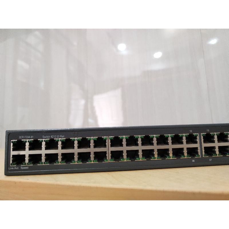 Switch 3COM 3CR17334-91 SERIES 4210-52 port