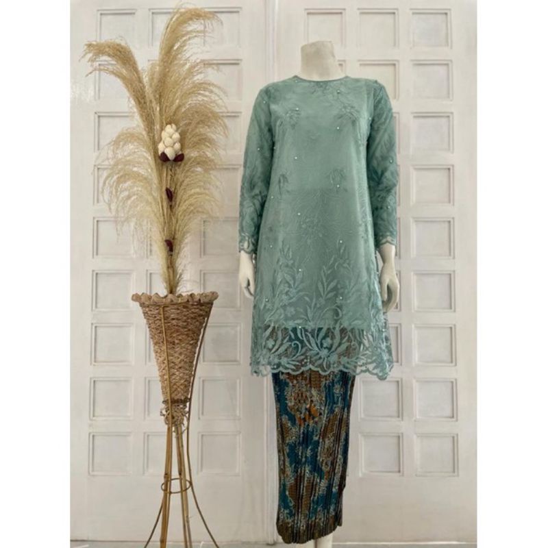 Kebaya Modern Stelan Kebaya Pesta Tunik Kekinian / Kebaya Modern / Kebaya Pesta Kekinian