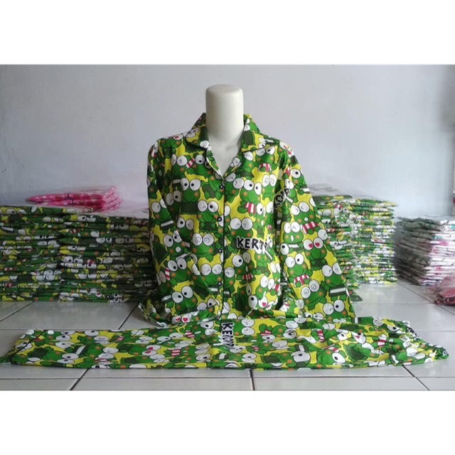 Piyama lengan panjang dewasa karakter keroppi