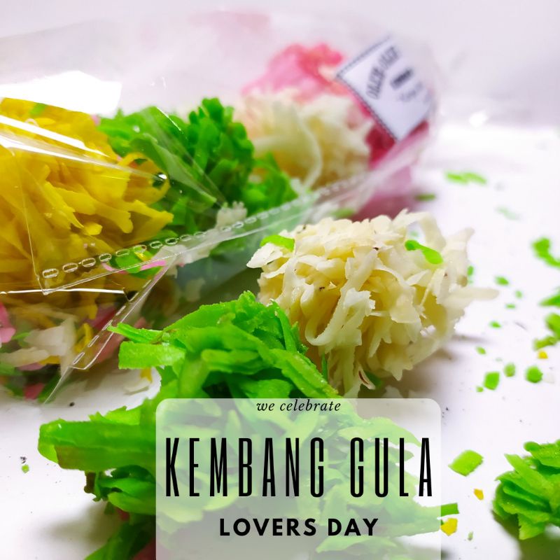 

kembang gula /kembang gulo/ cemilan terbuat dari kelapa dan gula