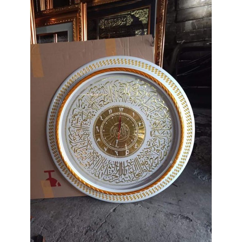 jam dinding cantik mebel Jepara