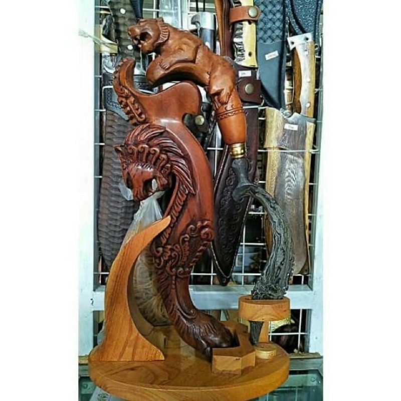 kujang pamor ukir macan