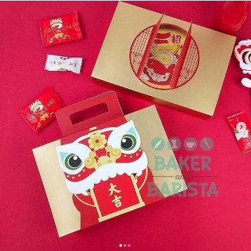 

Imlek Box Barong Gold Bag 27x18 Box Kue Imlek Barongsai Dus Kue Chinese New Year CNY Brownies Macaroon Box Imlek Hampers Goodie Bag Premium Gift Box