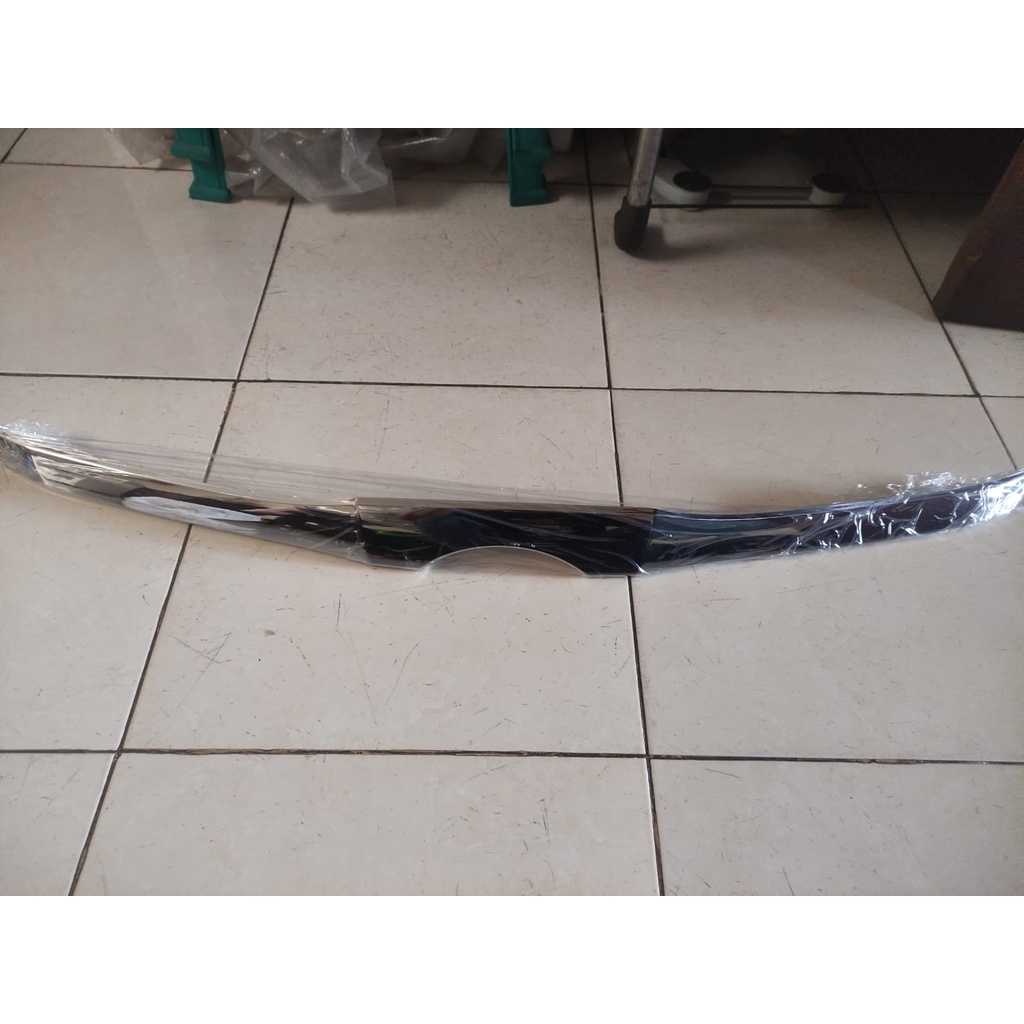 LIS CHROME KAP MESIN GRAND INNOVA 2012  2015