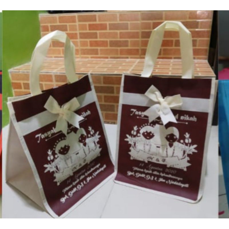 

tas berkat/tas hajatan ukuran dus