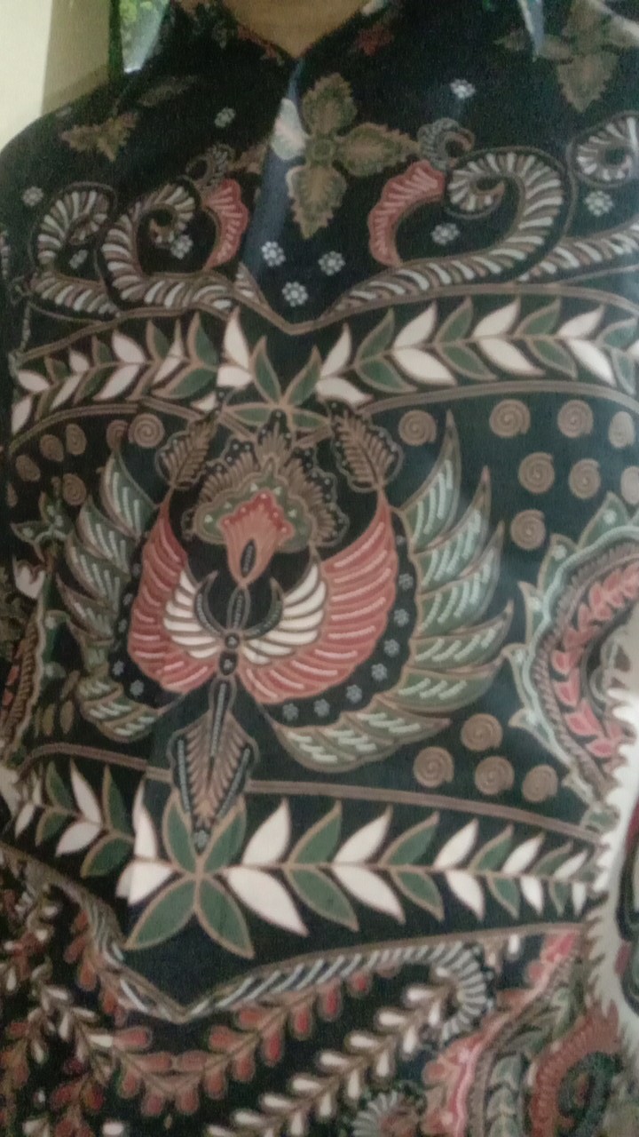 Baju Batik Solo Premium Pria Lengan Panjang Produksi Batik Aluna Pcw086