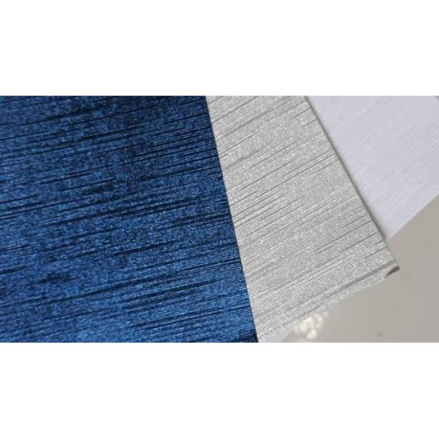 

Kotak kado custom bm 1 32.5 x 24.5 x 6.5 cm
