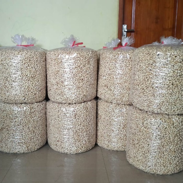 

54ekh 1 Kg Kacang Mete Mede Super Wonogiri Mentah - 1000 Gram 60J