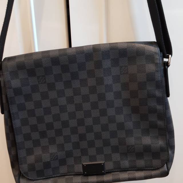 Tas Pria LV Messanger Bag Damier Graphite.