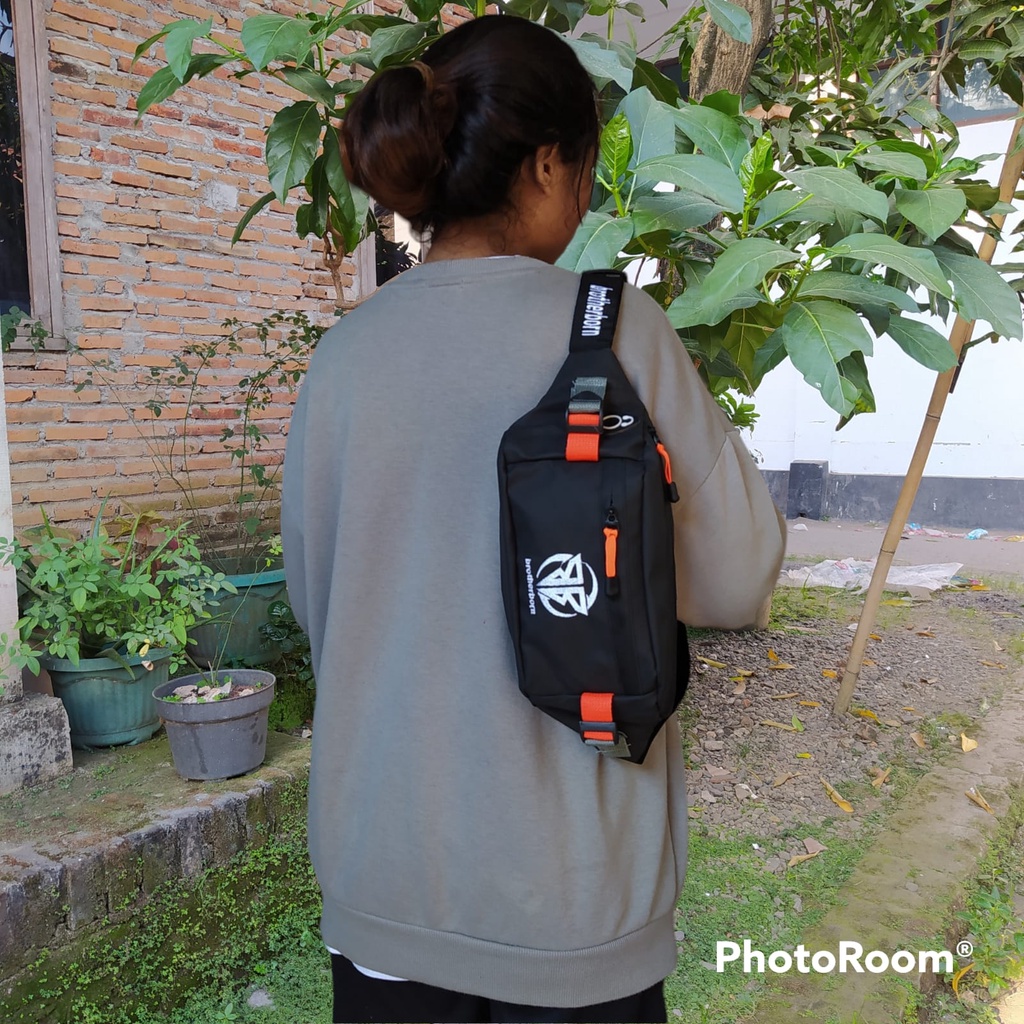 BROTHERBORN SELEMPANG SLINGBAG TAS WAISTBAG PRIA HITAM WATERPROOF BAHAN BIMO