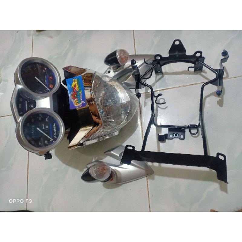 Paket Hemat Vixion Old Hedlamp Breket Lampu Kupingan Lampu Spidometer Plus Sen 2 Pic