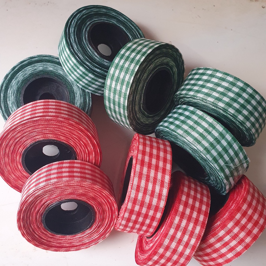

Pita Kain Motif Kotak-Kotak (Per Meter)