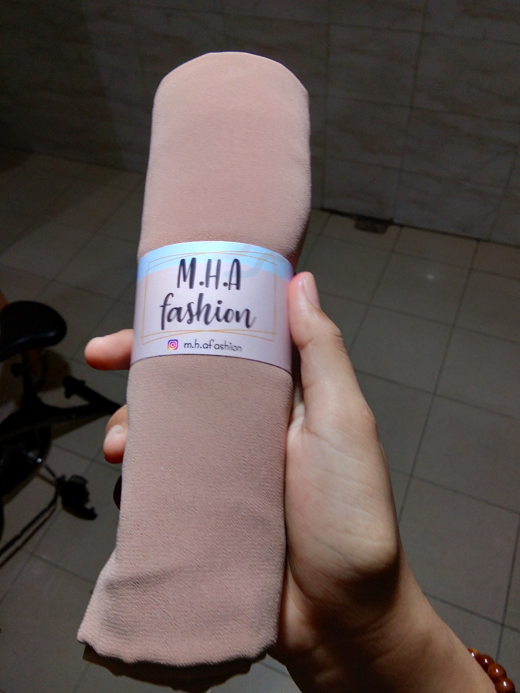 Roll Hijab Label Makanan Toples Kue Kering Motif Abstrak