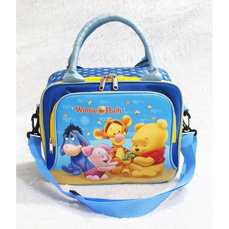 TRAVEL BAG DUA RESLETING / TAS PERLENGKAPAN ANAK /TAS BEKAL ADA TALI SELEMPANG BAHAN KAIN SPONGE TAHAN AIR KAIN TEBAL BERKUALITAS ( 30X25X15cm ) Ukuran Kecil / Sedang )