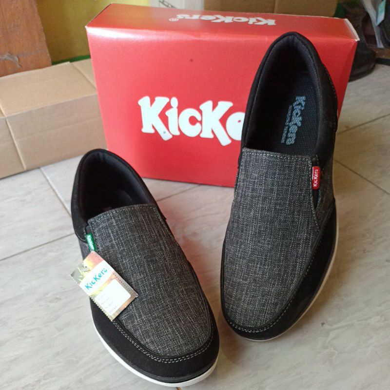 Sepatu santai pria sepatu casual slip on solnya ga licin