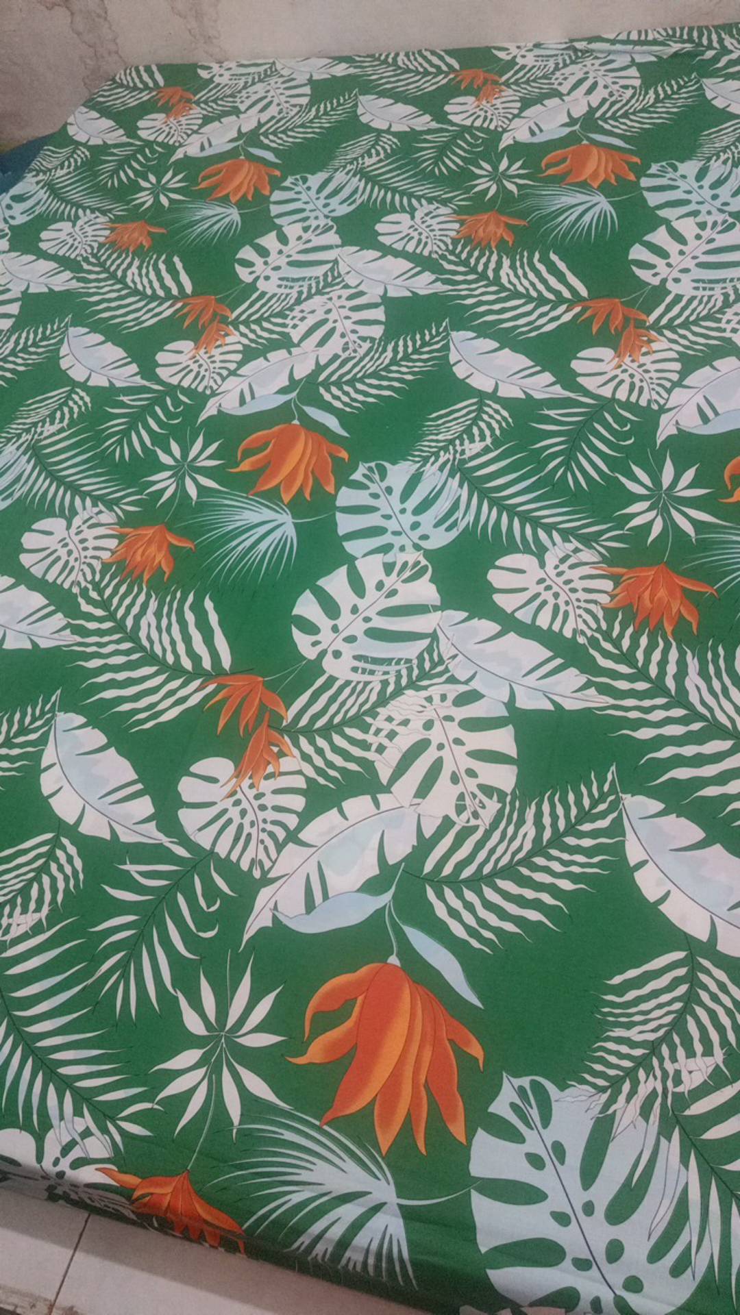 Sprei Katun Lokal Cvc Emma Montsera Hijau Kombinasi