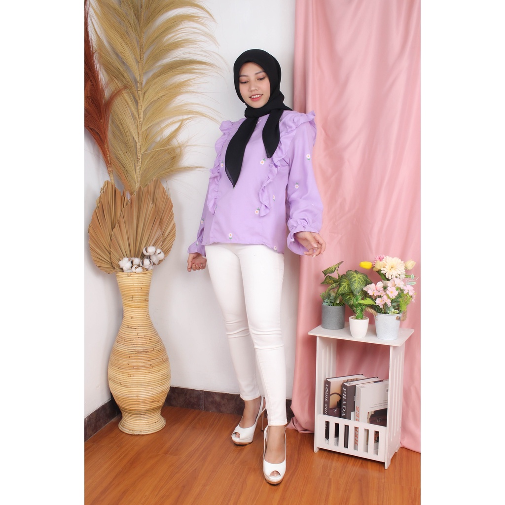 RX Fashion - Ezra Daisy Blouse / Blooming Daisy / Kemeja Vivia