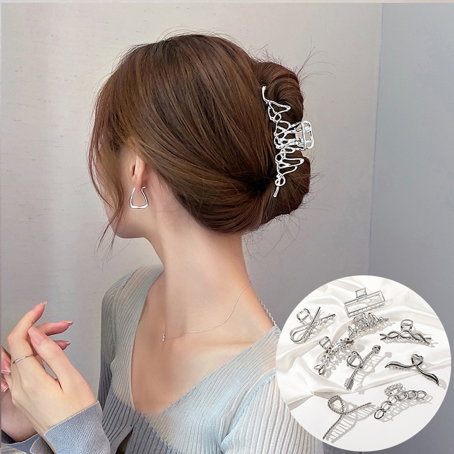 Jepit Rambut Model Cakar Bahan Metal Warna Silver Gaya Punk Korea Untuk Wanita