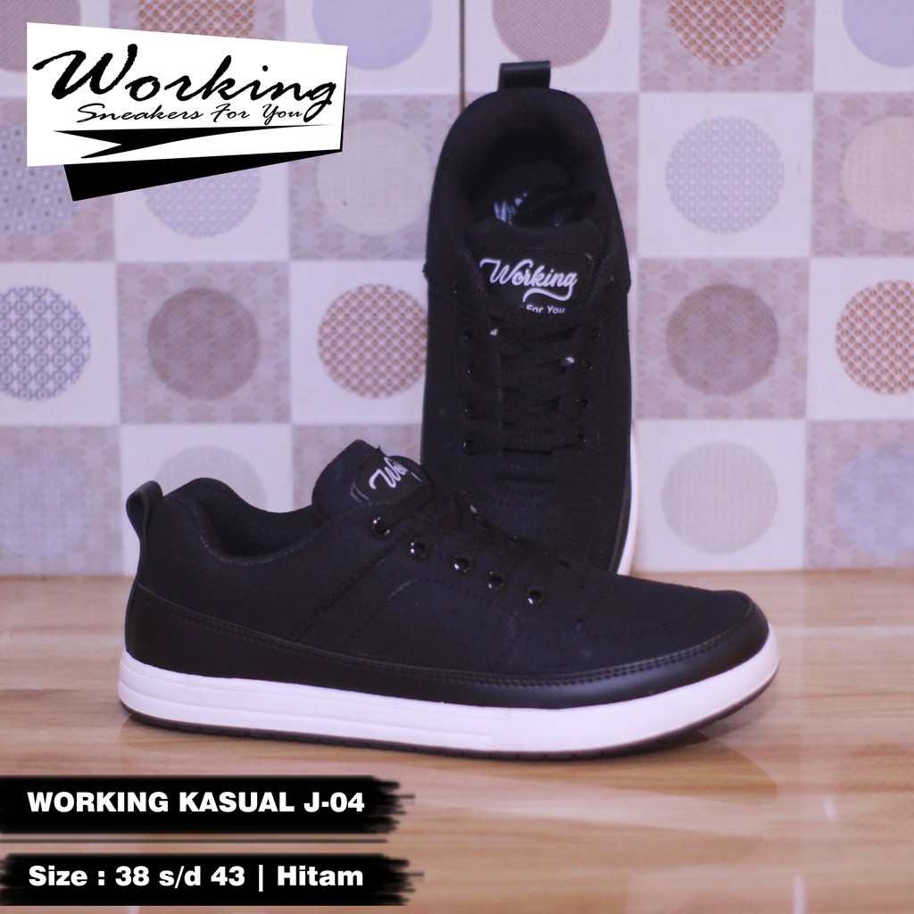 Sepatu Pria Kasual Working J-04