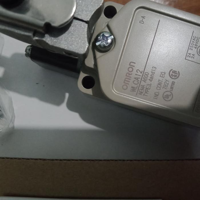 LIMIT SWITCH OMRON WLCA12 ORIGINAL/OMRON WLCA12 Mantap