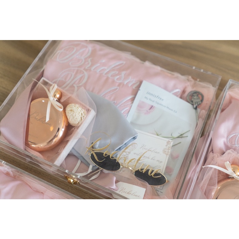 

box bridesmaid / kotak akrilik bridesmaid / box acrylic ukuran 30x 25 x7