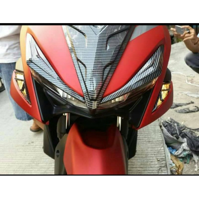 COVER TUTUP BAGIAN DEPAN DADA V YAMAHA AEROX 155 MERK NEMO CARBON