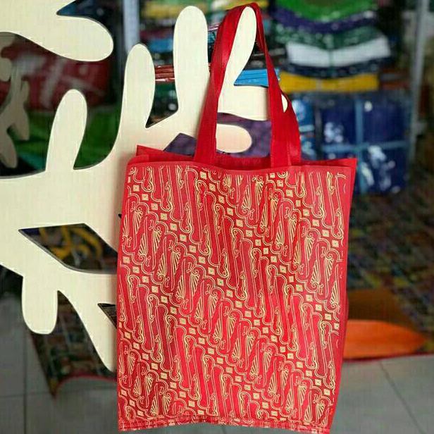 

Silahkan Order] Goodie Bag Spunbond Motif Batik 402908