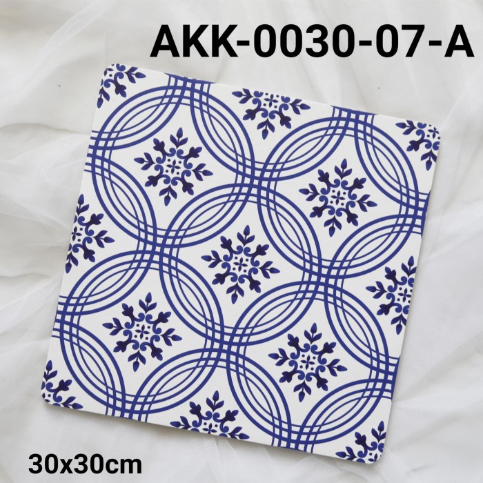 

GR-AKK-0030-07 CAKE BOARD TATAKAN ALAS KUE KOTAK 30CM PORCELAIN OBRAL DISKON