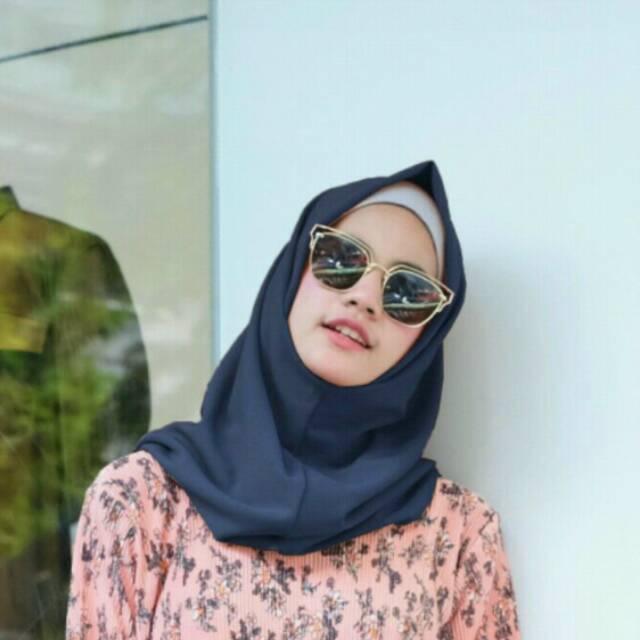 

YANNA INSTAN