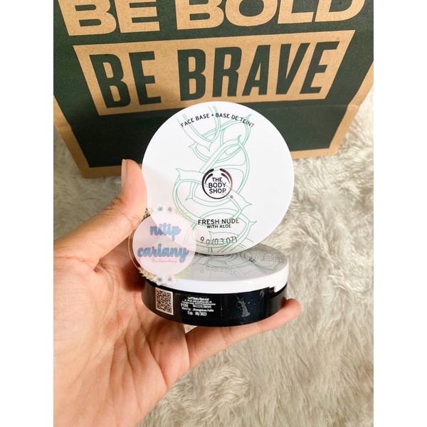 THE BODY SHOP FRESH NUDE FACE BASE (BEDAK PADAT 2 in 1)