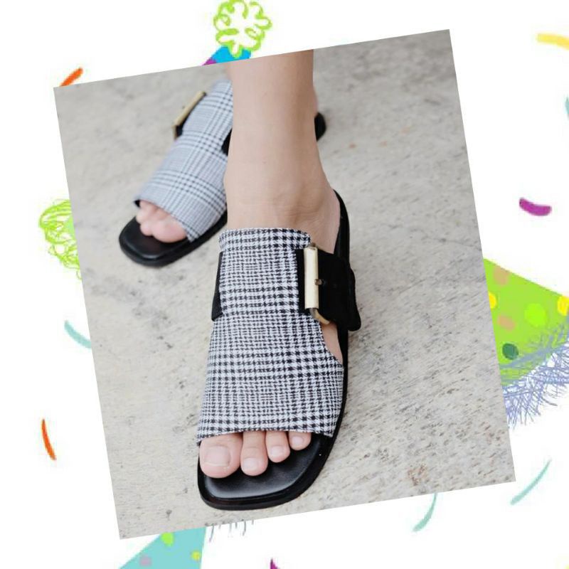 SB ~ Sandal flat Regina/Sandal santai / Sandal Wanita