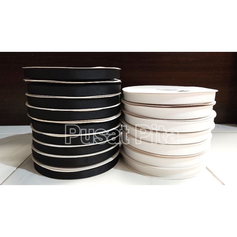 

Pita Grosgrain 1.6cm. 1roll panjang 10yard=9meter
