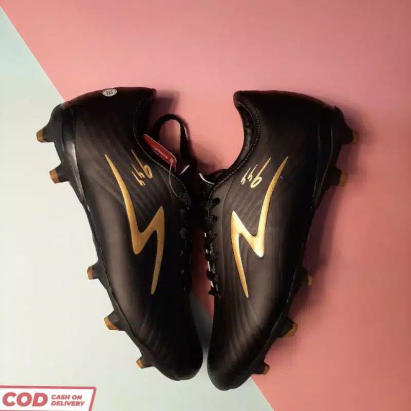 SEPATU BOLA ANAK PRIA DEWASA SPECC HITAM ⁹⁹⁹ SIZE 33-43