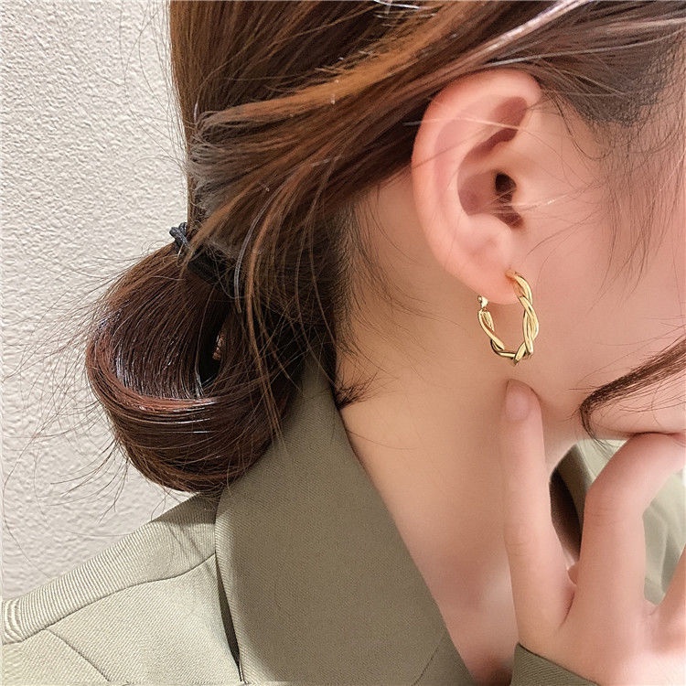 Anting Bentuk Lingkaran Besar Bahan Sterling Silver Gaya Korea