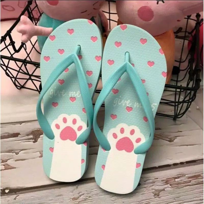 sandal jepit wanita motip cakar kucing