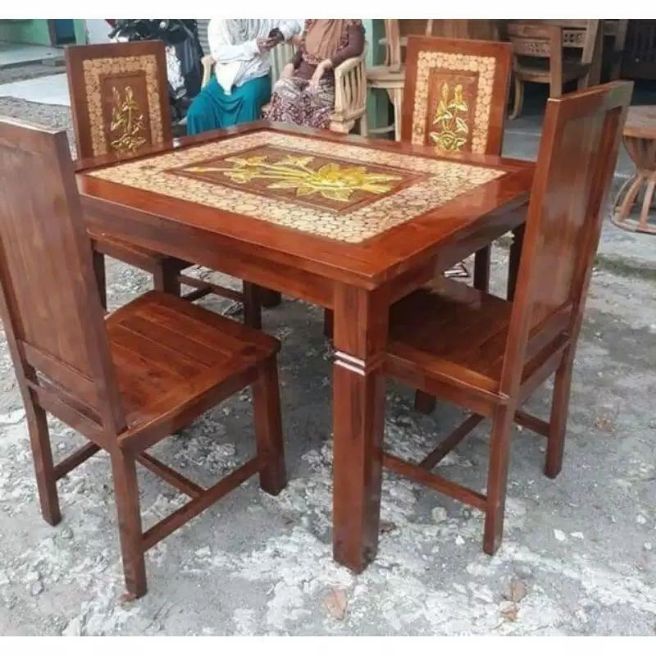 Meja makan ukir jati 4 kursi
