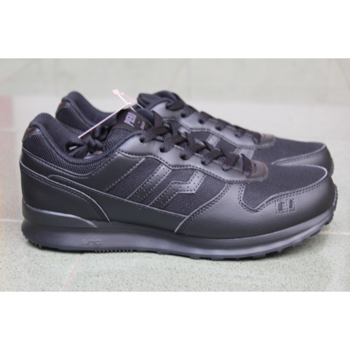 SEPATU PIERO JOGGER FULL BLACK / HITAM
