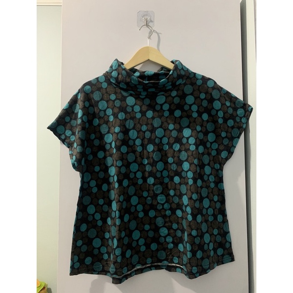 Atasan/ Blouse/ Kaos Wanita Polkadot